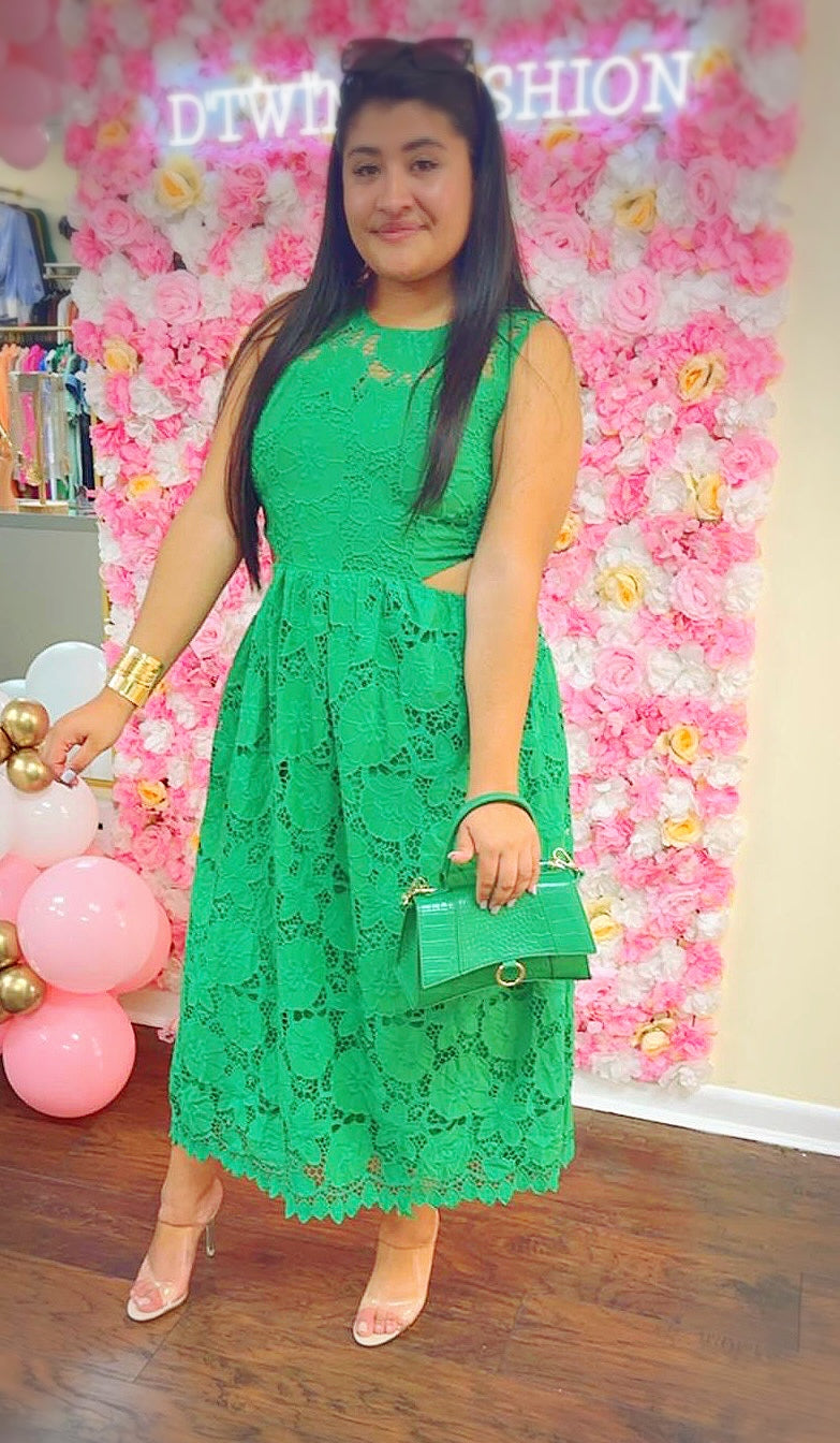 CLASSIC FLORAL MIDI DRESS