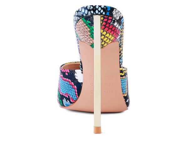 Bottoms Up-Pointed Sandal