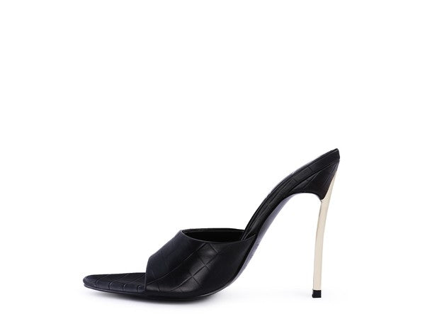 Bottoms Up-Pointed Sandal
