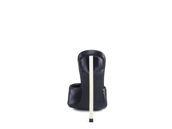 Bottoms Up-Pointed Sandal