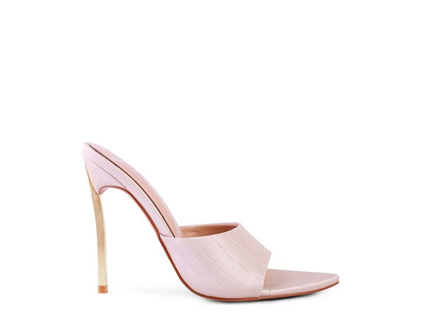 Bottoms Up-Pointed Sandal
